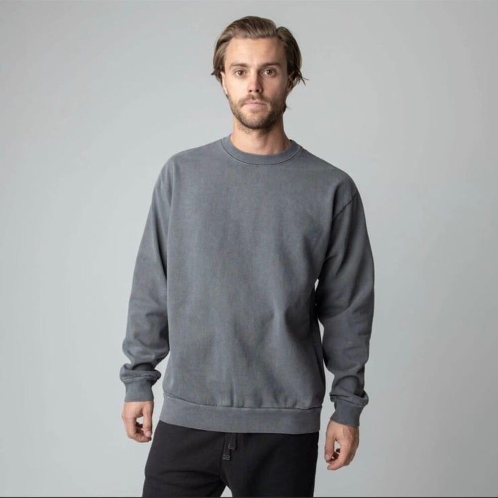 NWT Talentless sweatshirt Grey Medium